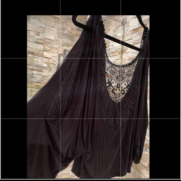 Open shoulder and open back top size S - Picture 8 of 16